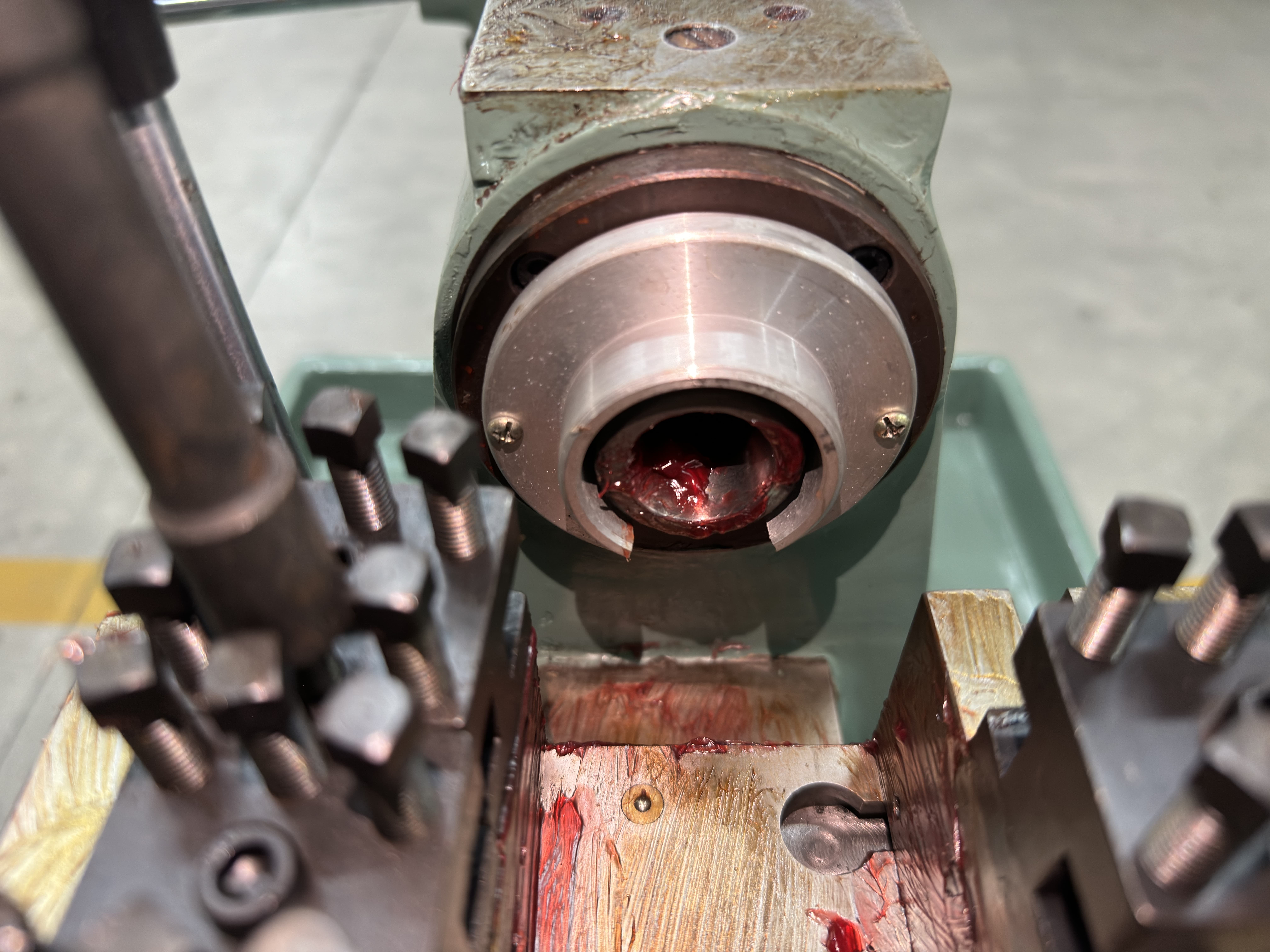 KS-15 Heavy Benchtop Machinery - огляд і ціна Ks Tools Workshop